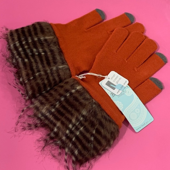 NWT Smart Screen Fur Trimmed Gloves - Picture 2 of 4